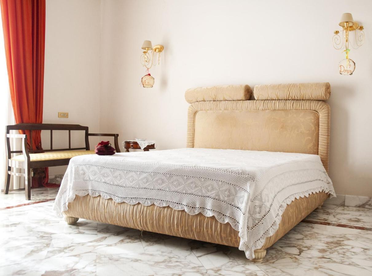 Artis Domus Bed & Breakfast Napoli Ngoại thất bức ảnh